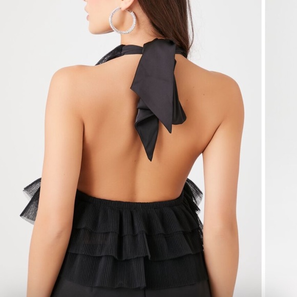 Black halter top - Picture 3 of 6